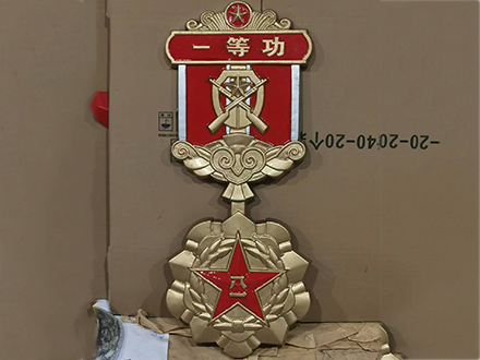 八一军徽的色彩与图案代表什么